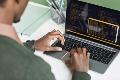 Una guía rápida en la compra de laptops para programadores