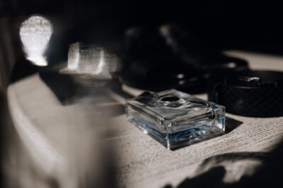 ¿Cuáles son los mejores perfumes Hugo Boss para hombre de la actualidad?