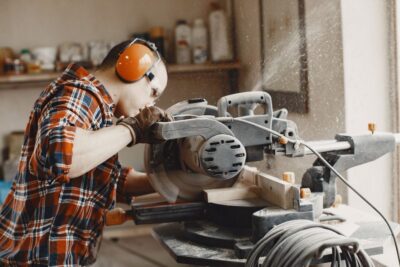 Todo sobre sierras ingletadoras Stanley: modelos, características y más
